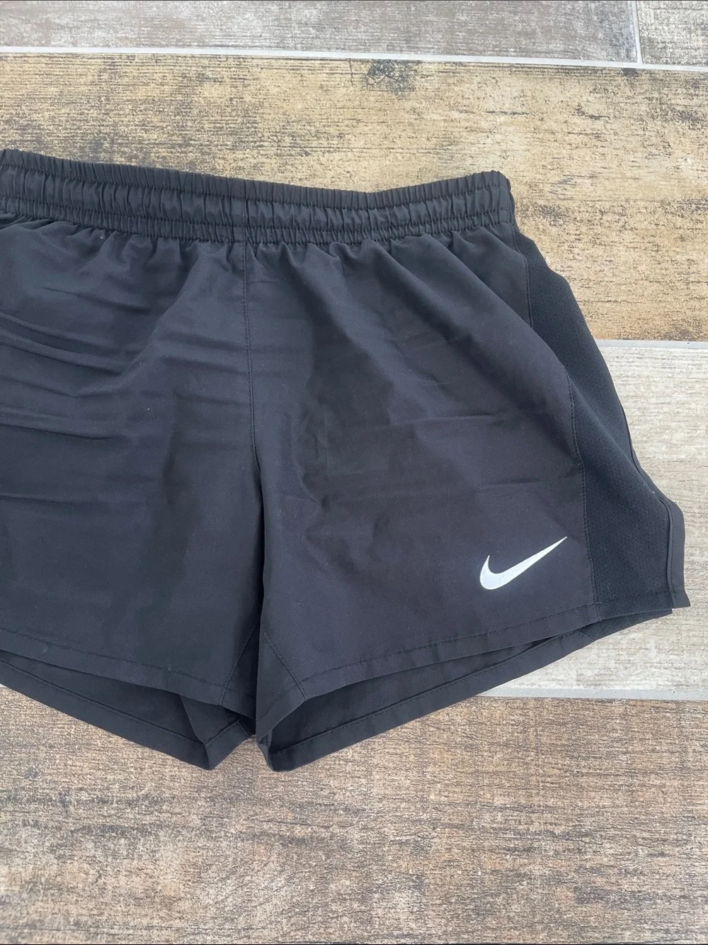 Nike Black Athletic Shorts with Elastic Waist Lined Boys Size Large L